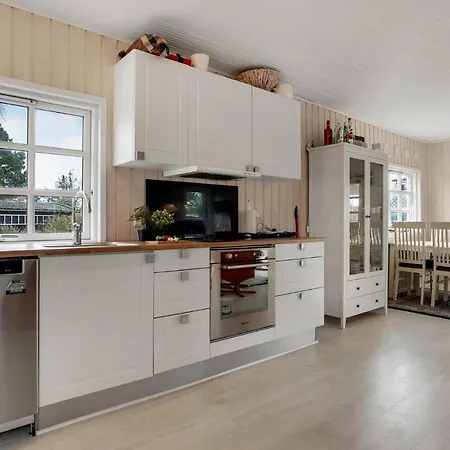 Nice In Juelsminde With Kitchen