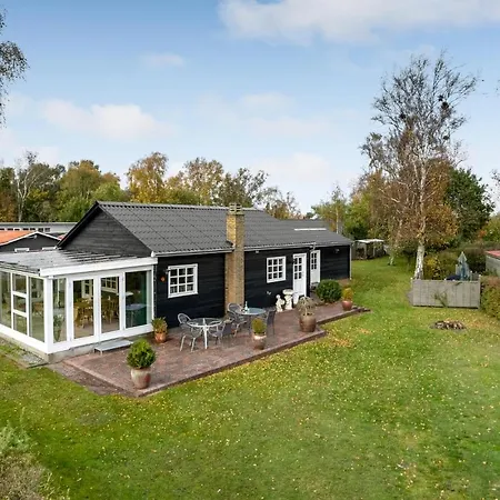 Dom wakacyjny Nice In Juelsminde With Kitchen Juelsminde (Hedensted)